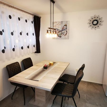 Ema Studio Apartman Karlovac Dış mekan fotoğraf