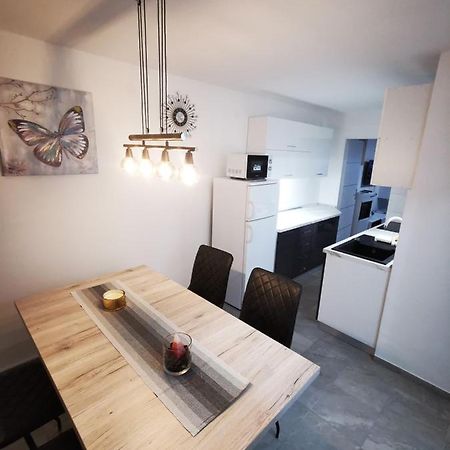 Ema Studio Apartman Karlovac Dış mekan fotoğraf