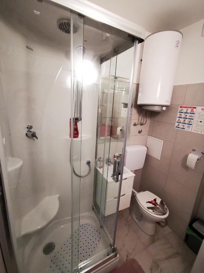 Ema Studio Apartman Karlovac Dış mekan fotoğraf