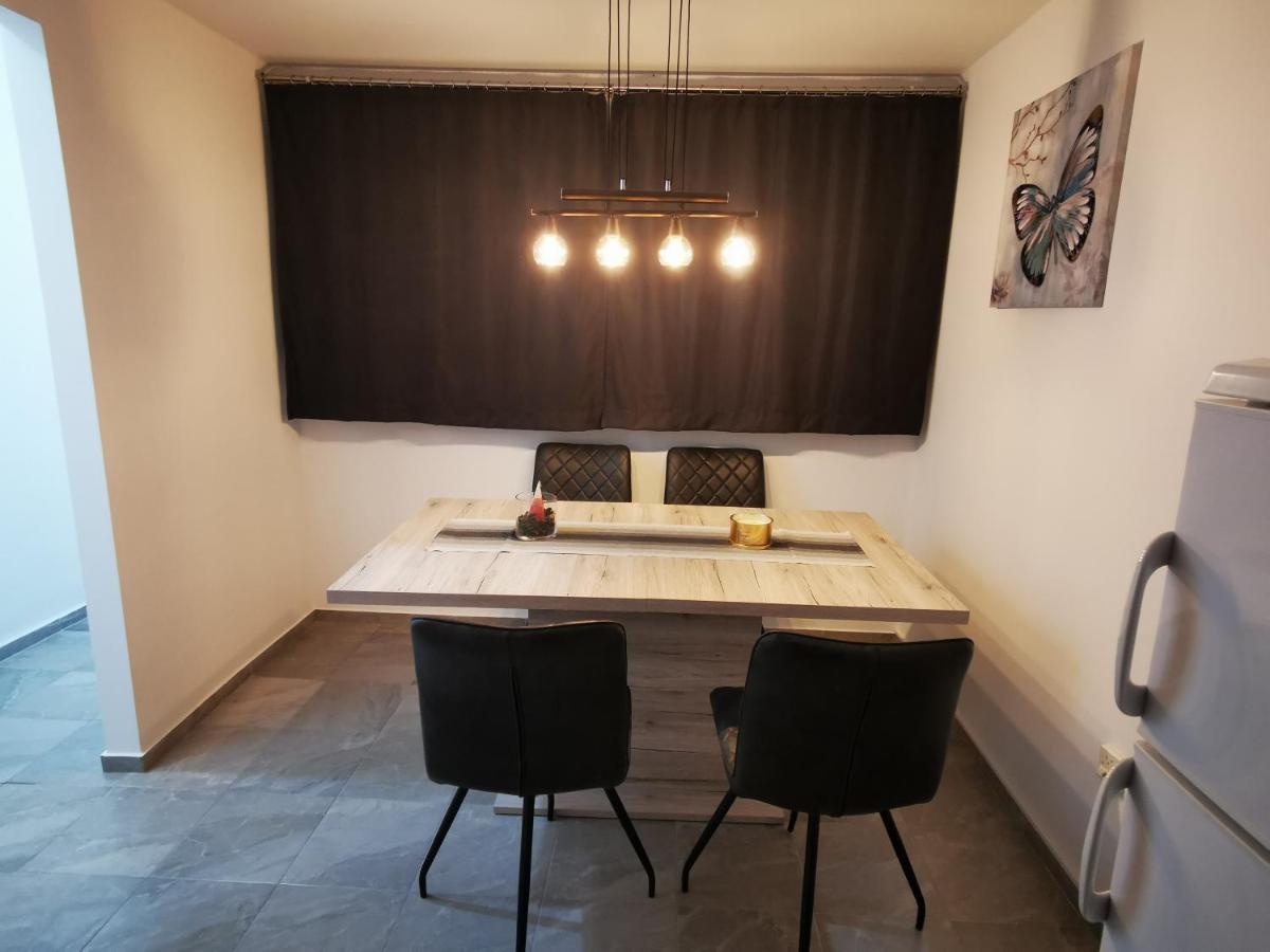 Ema Studio Apartman Karlovac Dış mekan fotoğraf